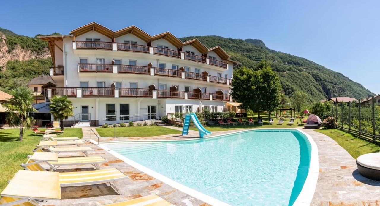 Hotel Garni Gruener Baum Laives Exteriér fotografie