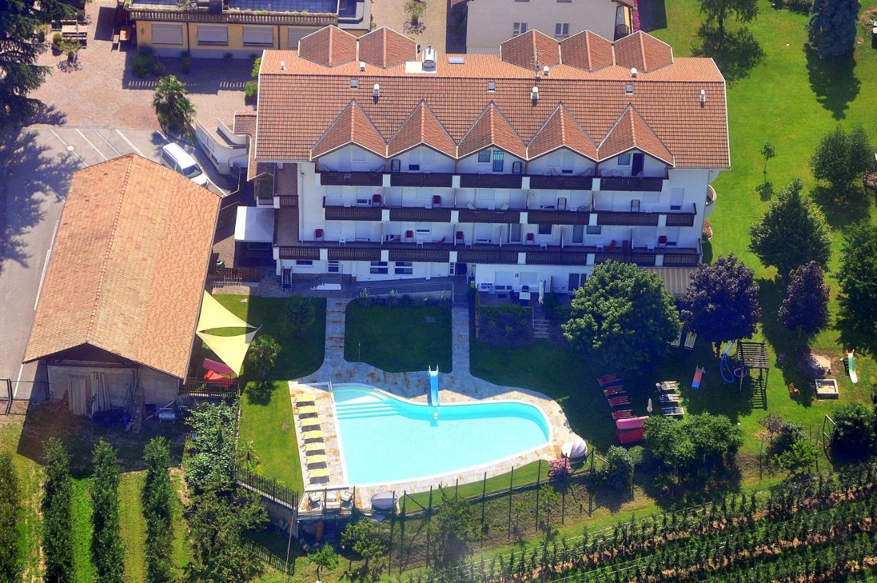 Hotel Garni Gruener Baum Laives Exteriér fotografie