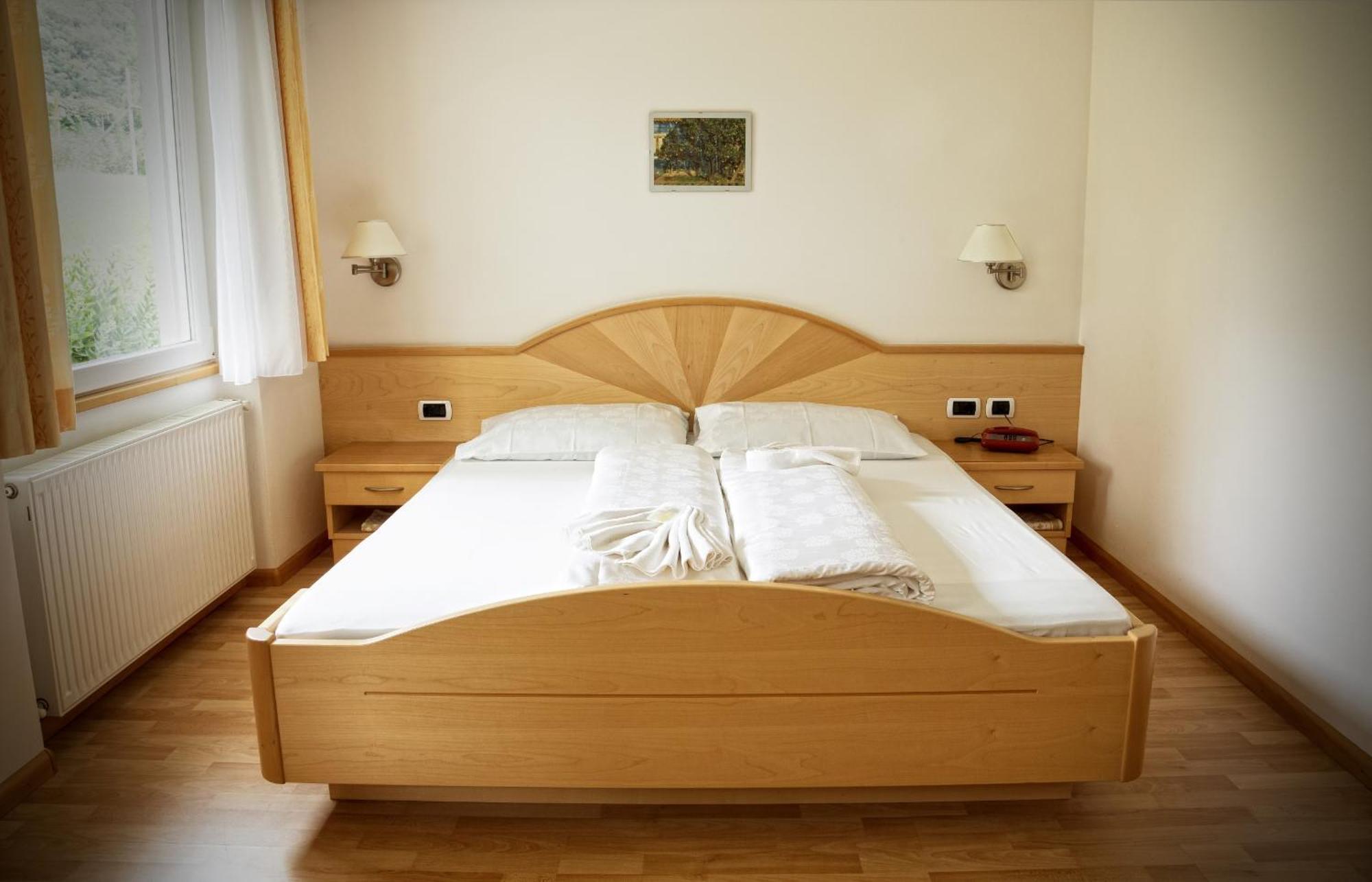 Hotel Garni Gruener Baum Laives Pokoj fotografie