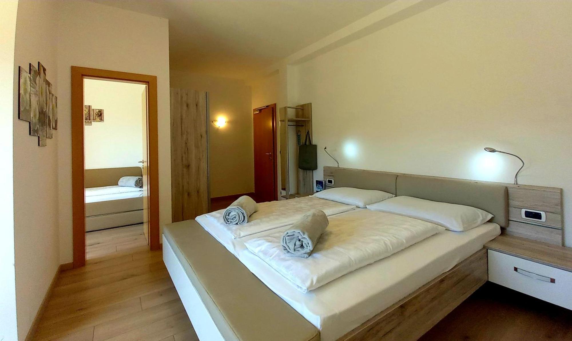 Hotel Garni Gruener Baum Laives Exteriér fotografie