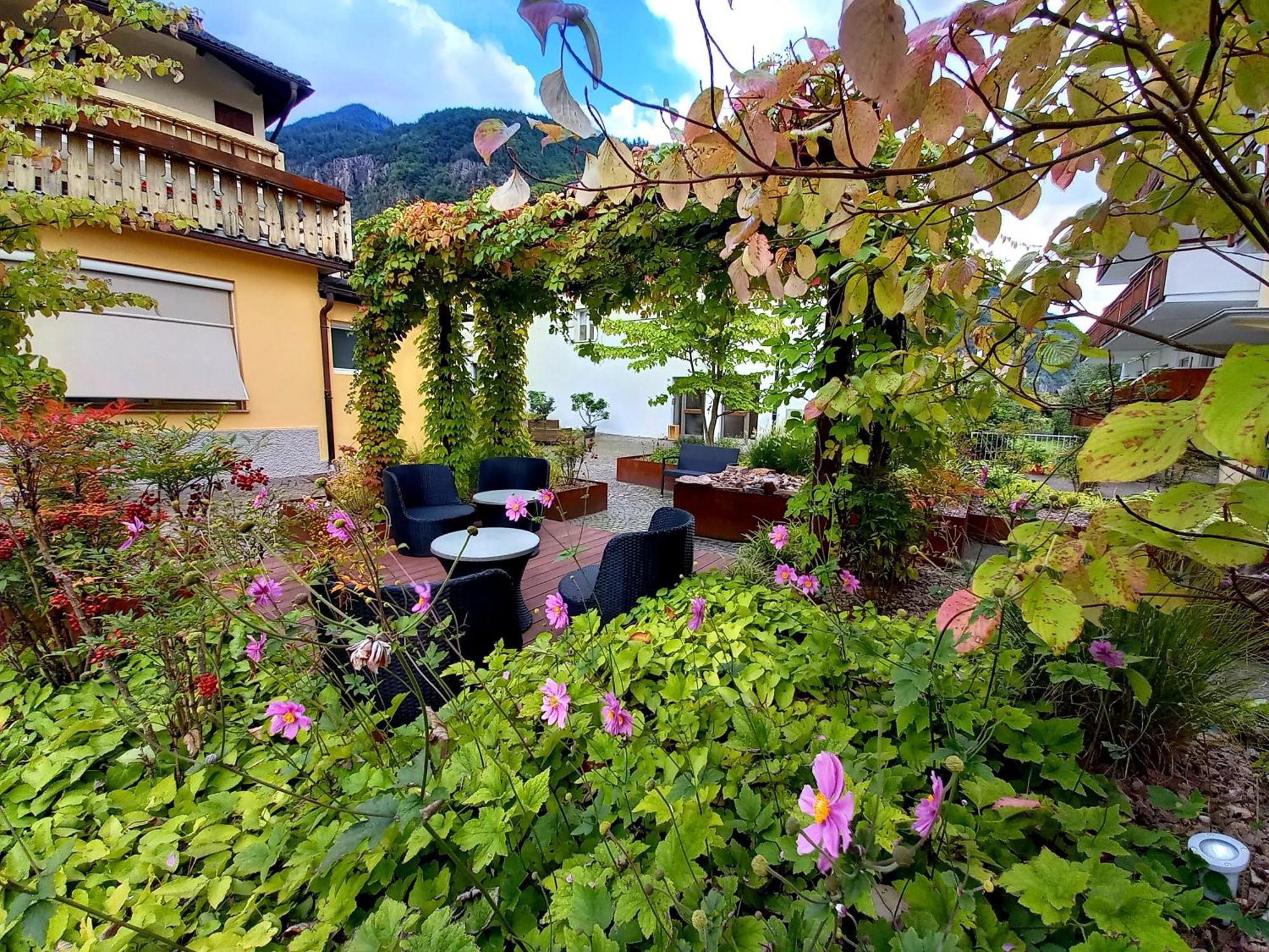 Hotel Garni Gruener Baum Laives Exteriér fotografie